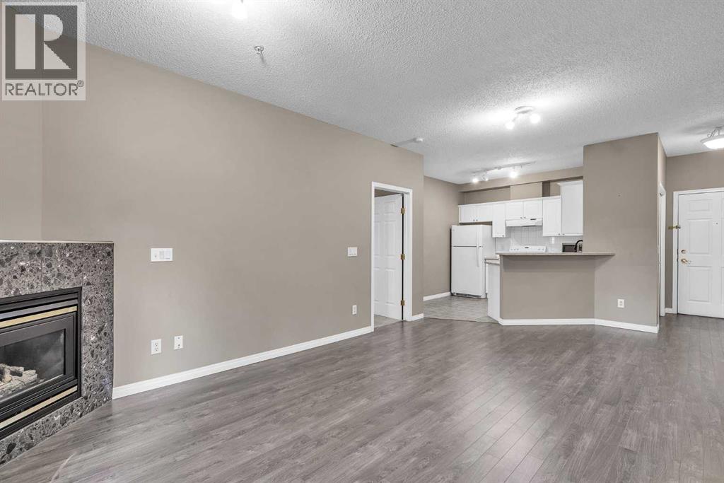 208, 126 14 Avenue SW photo 12