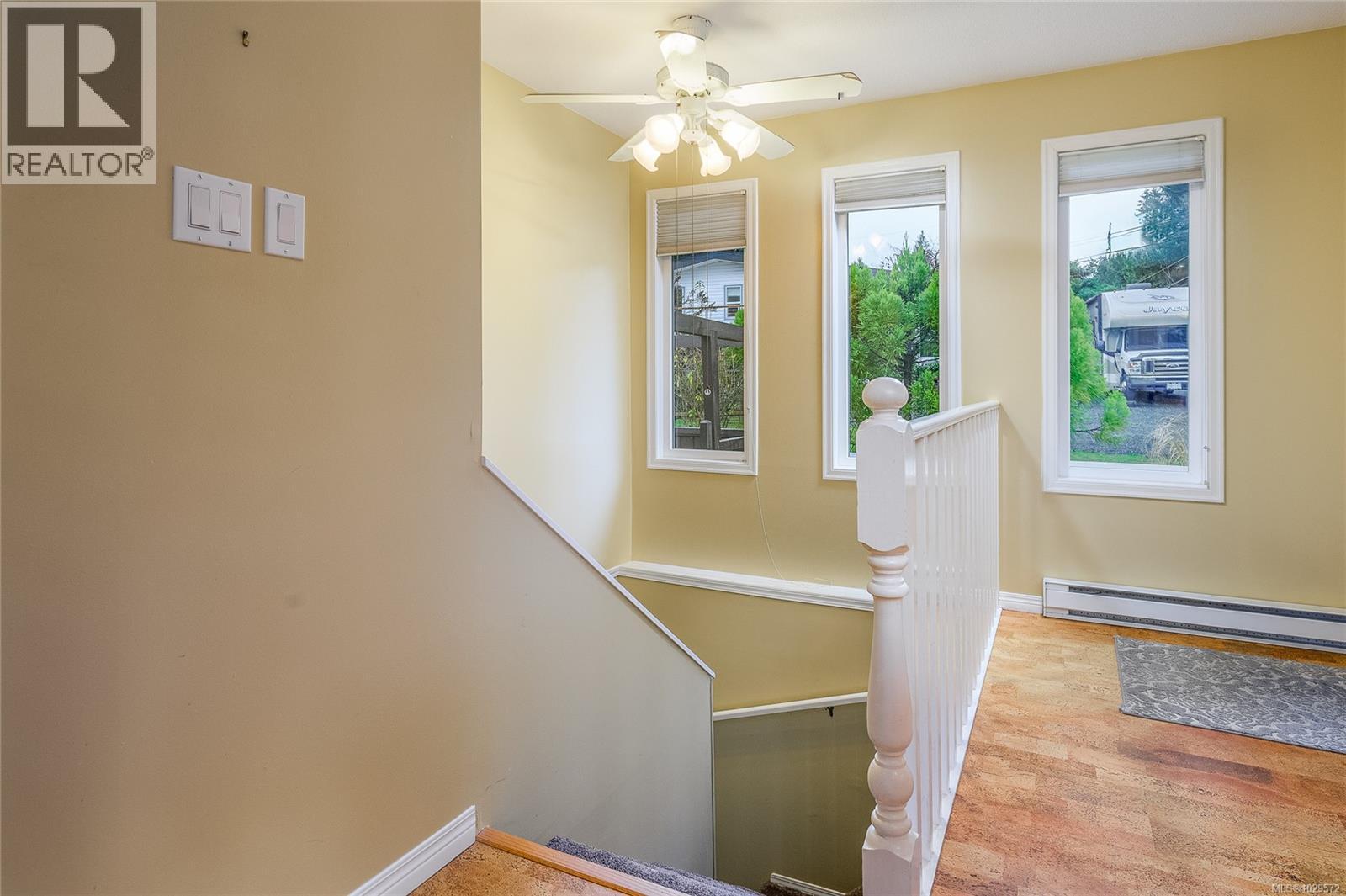 350 Garrett Rd - 35