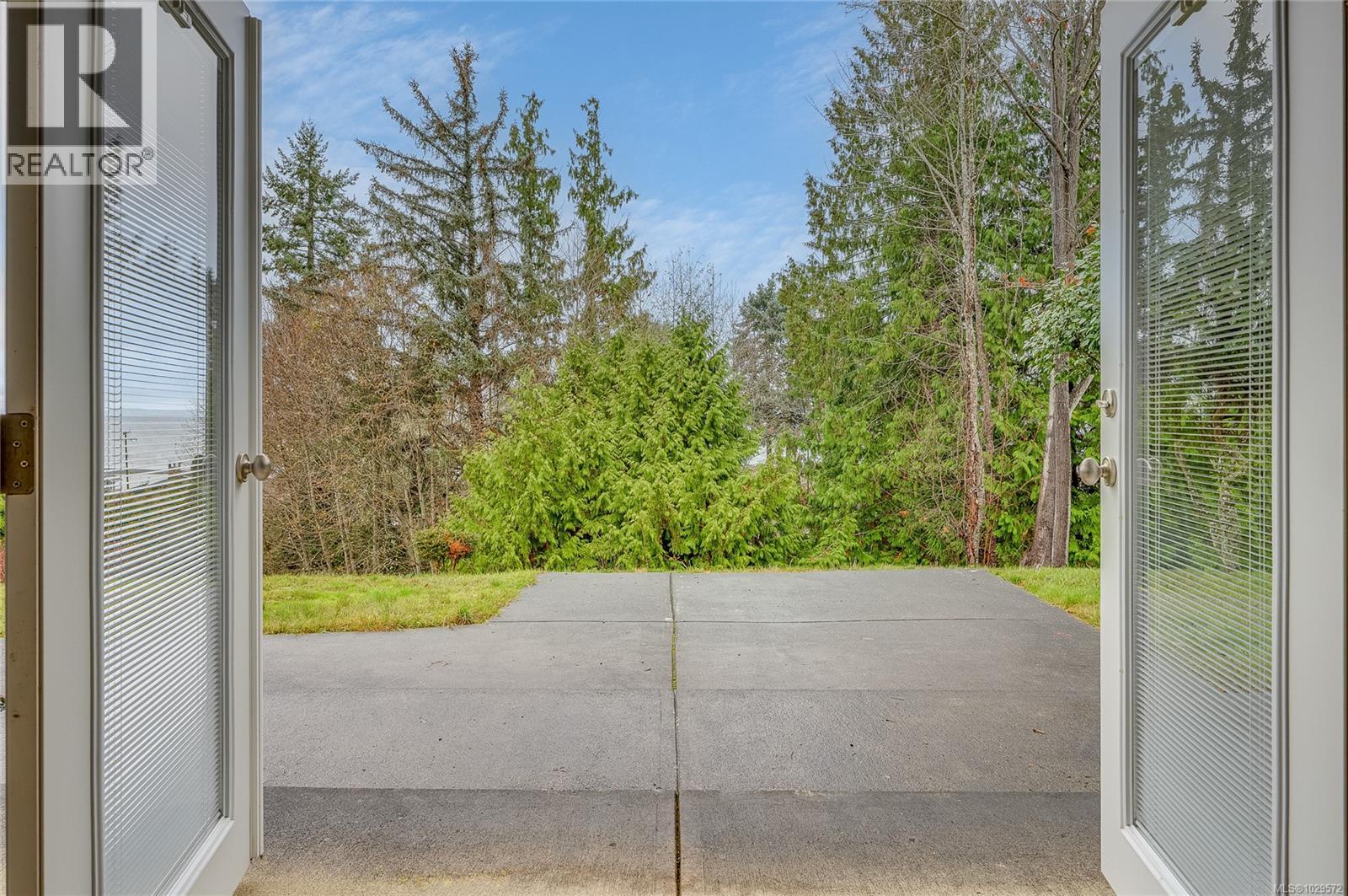 350 Garrett Rd - 52