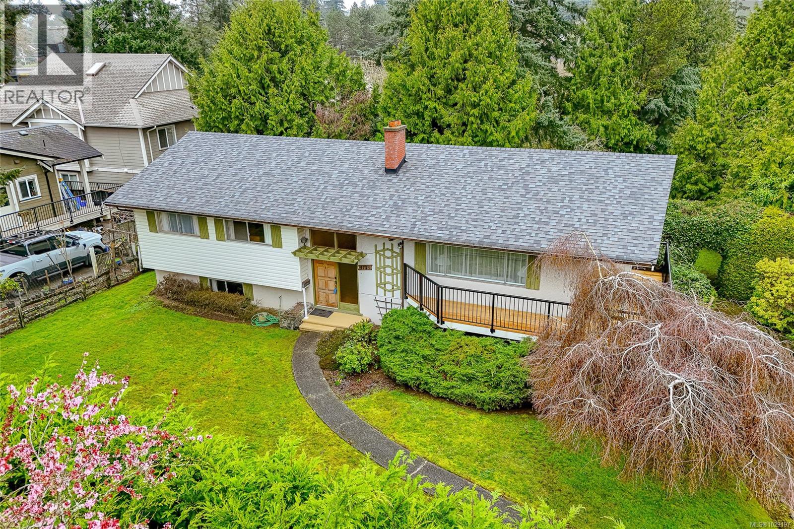 4108 TORQUAY DR - Image 2