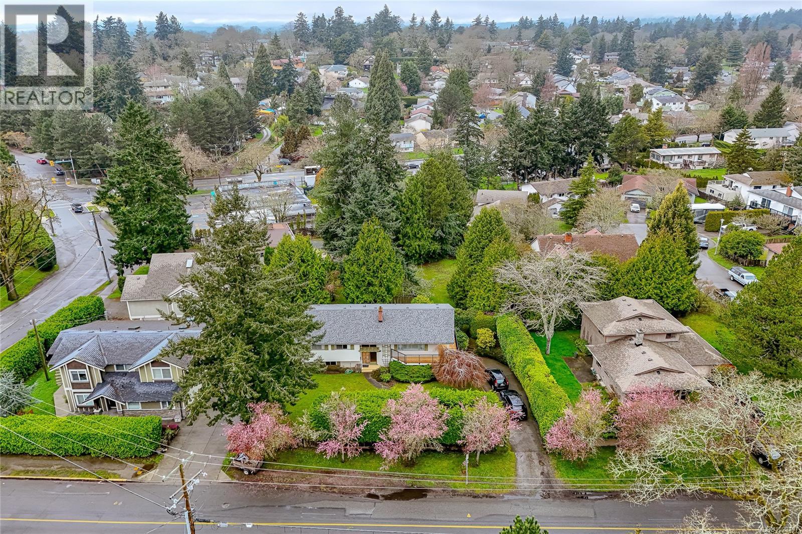 4108 TORQUAY DR - 42