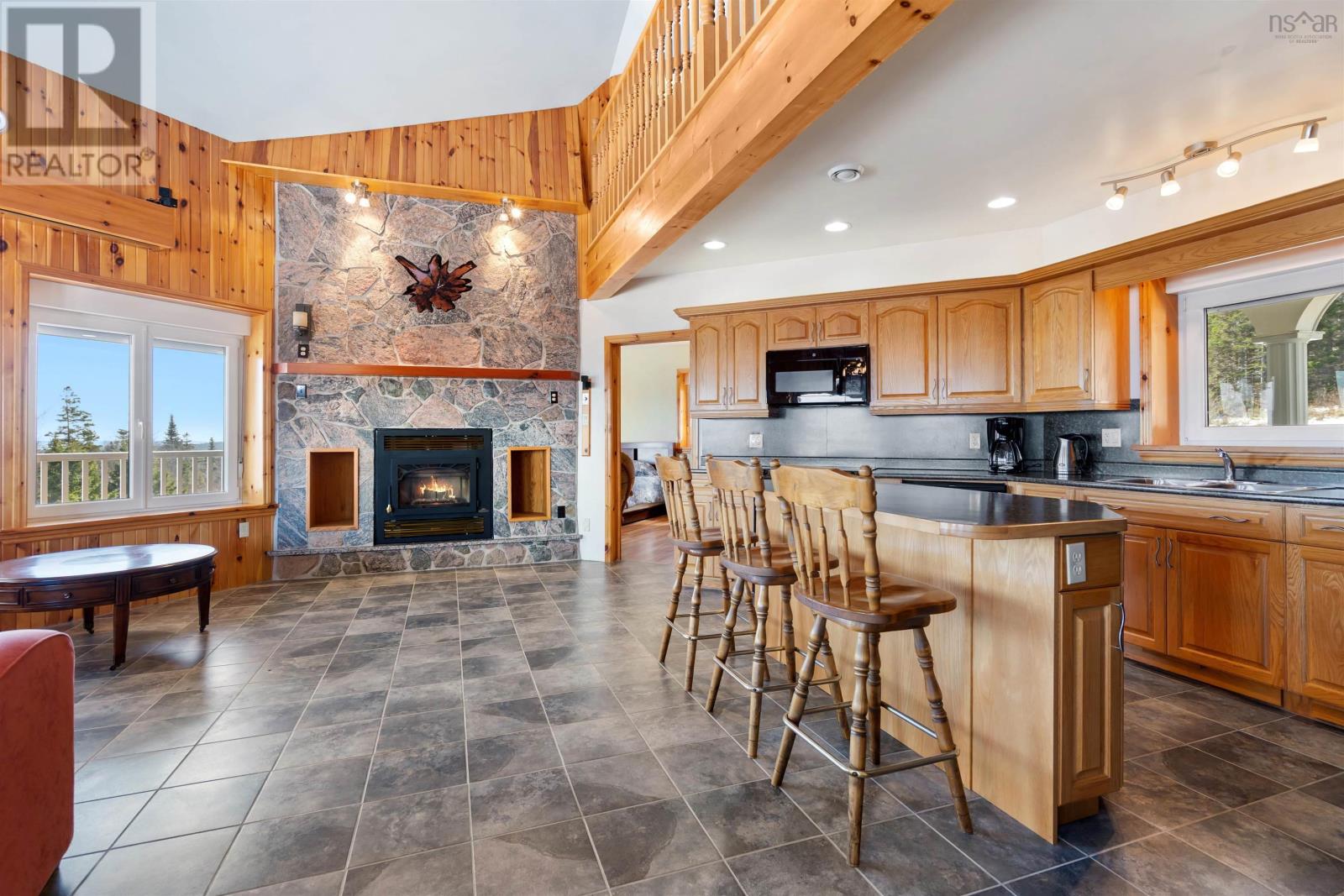 Property 16 of 49 of 6260 West Bay Road