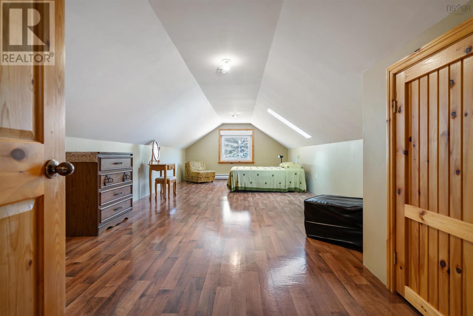 Property 38 of 49 of 6260 West Bay Road