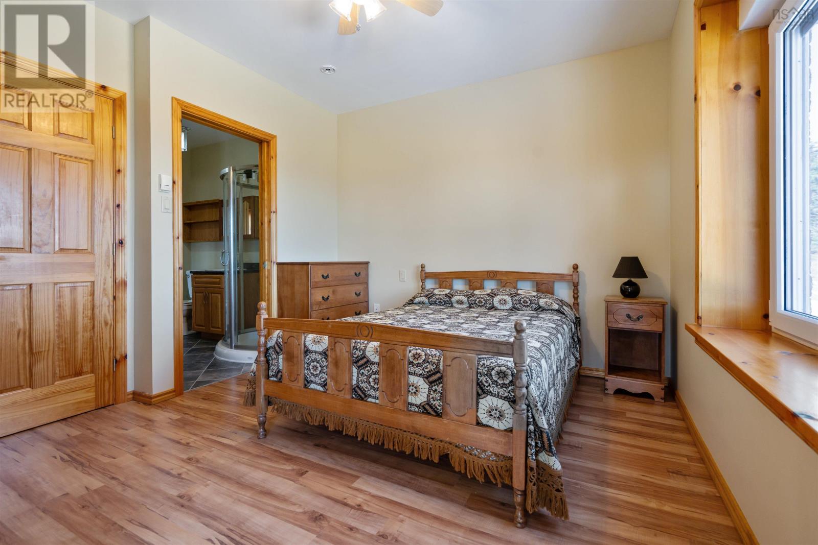 Property 11 of 49 of 6260 West Bay Road