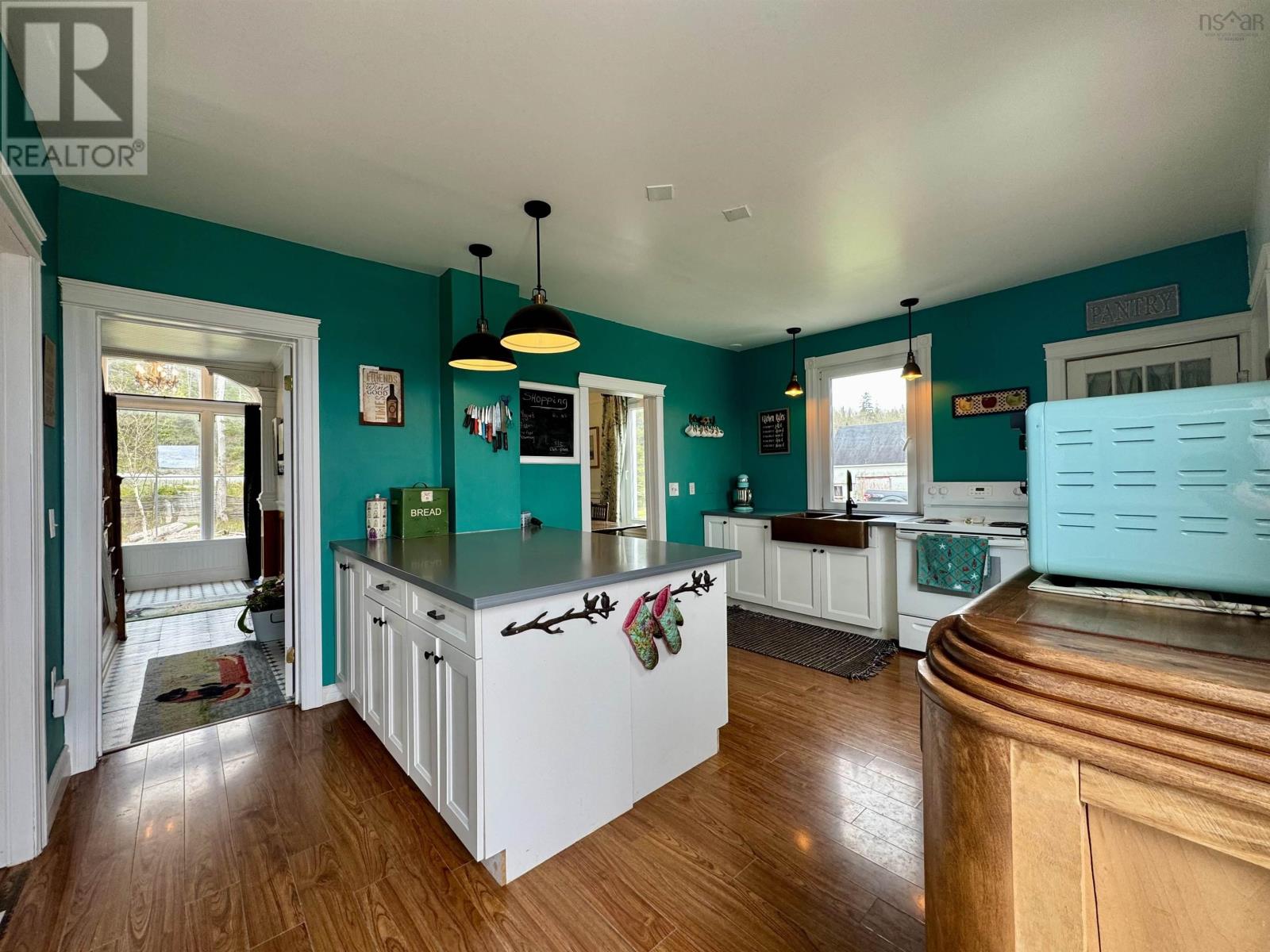 Property 22 of 49 of 3463 Loch Lomond Rd.