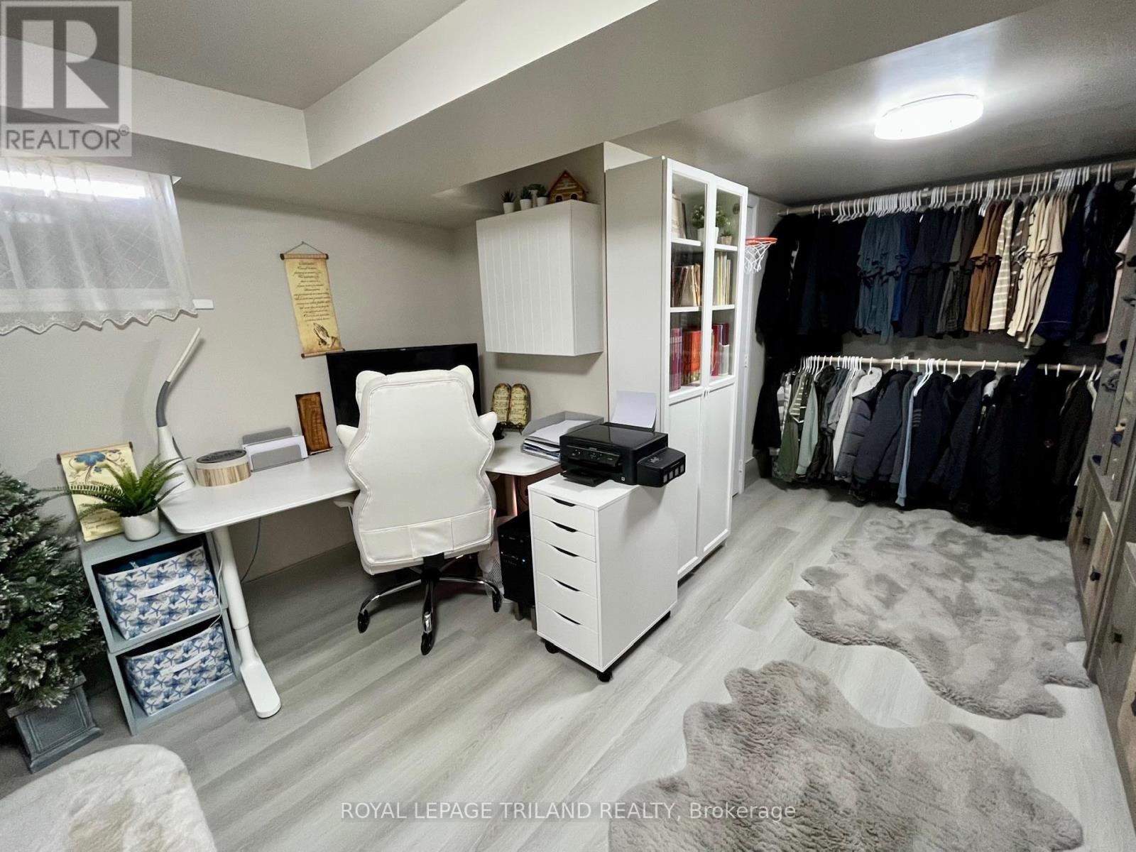 37 BROADWAY STREET - 23