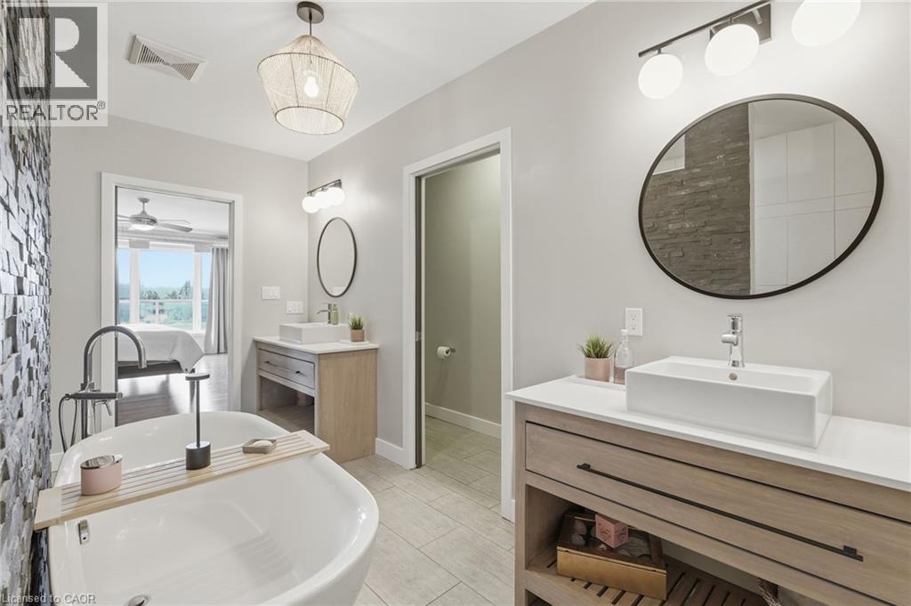 414 JOHN Street N - 28