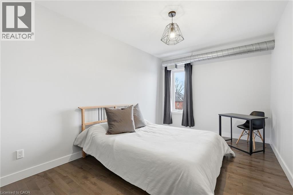 414 JOHN Street N - 30