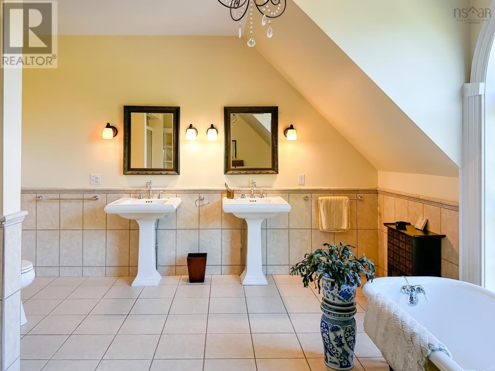 Property 38 of 49 of 1999 Grand Pre Road