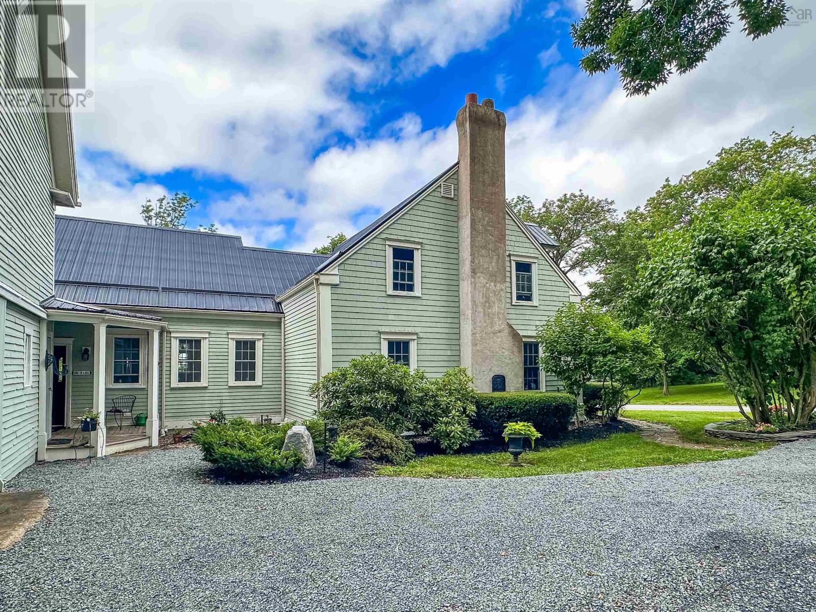 Property 27 of 49 of 1999 Grand Pre Road