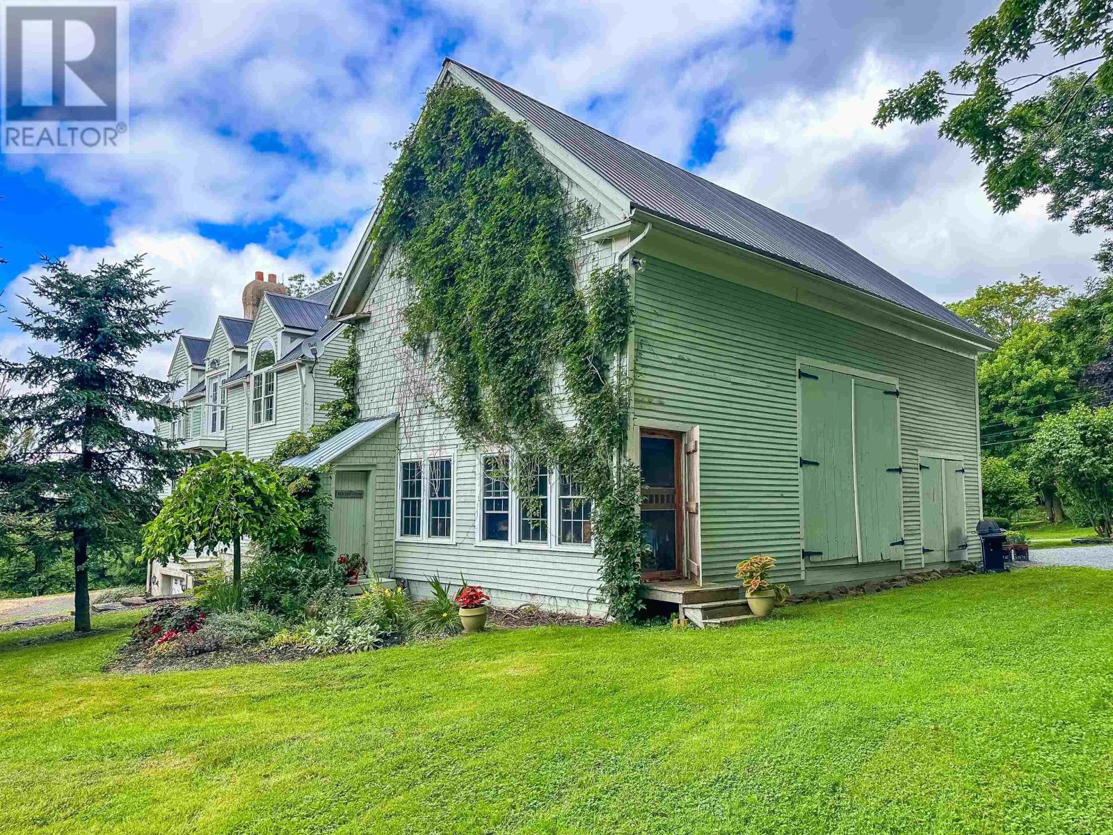 Property 35 of 49 of 1999 Grand Pre Road