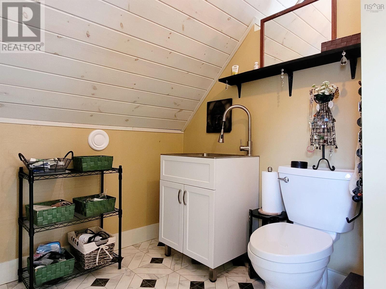 Property 24 of 43 of 35 Mcdonald Road