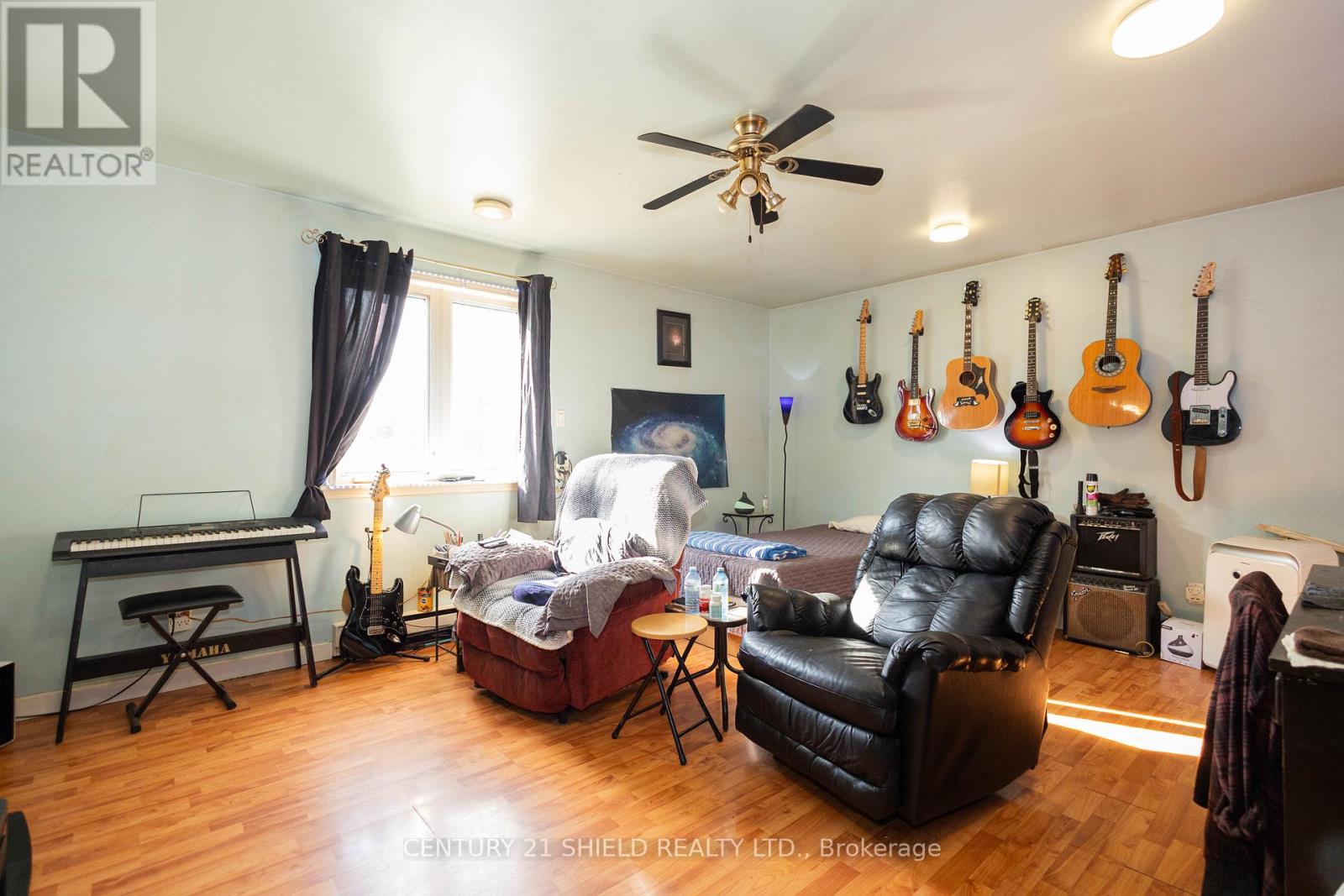 1443 1ST STREET E - 14