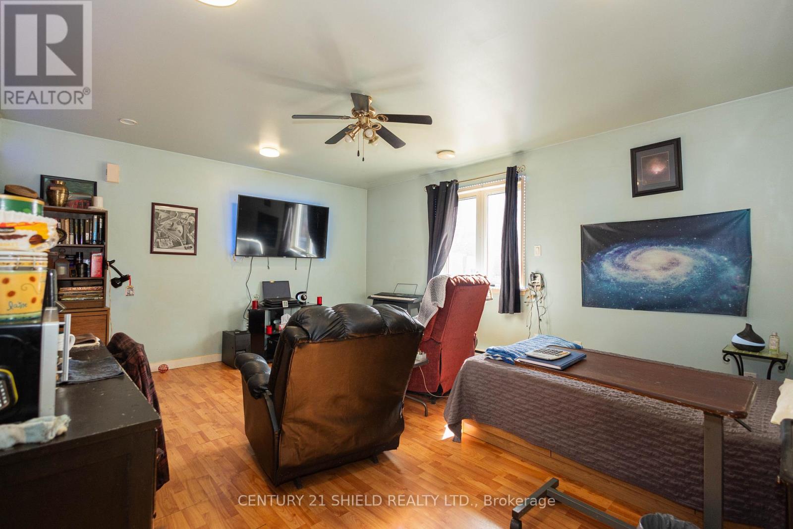 1443 1ST STREET E - 15