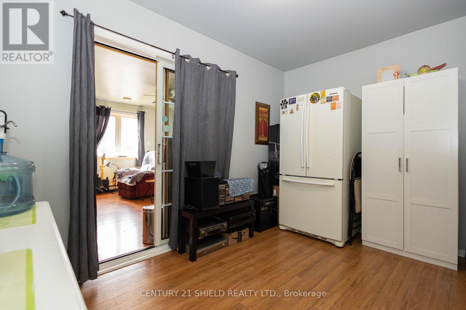 1443 1ST STREET E - 18