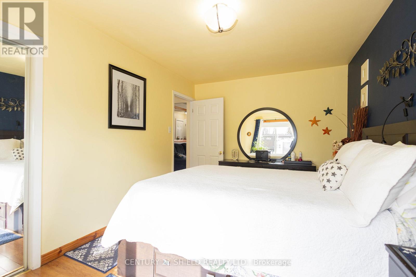 1443 1ST STREET E - 29