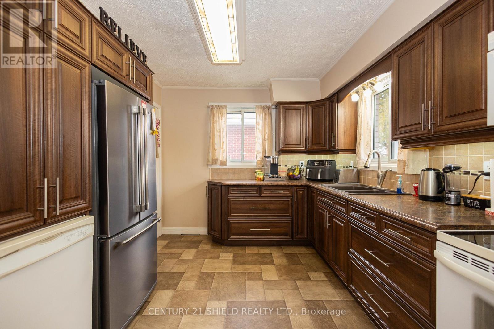 1443 1ST STREET E - 8
