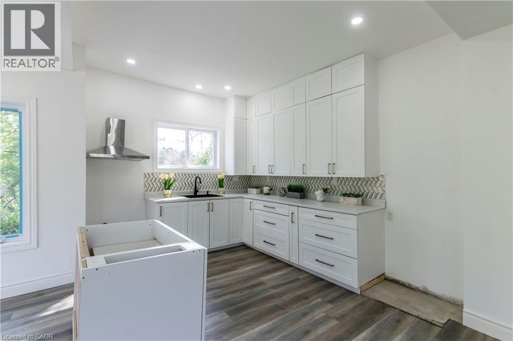 1411 E 56 Highway - 10
