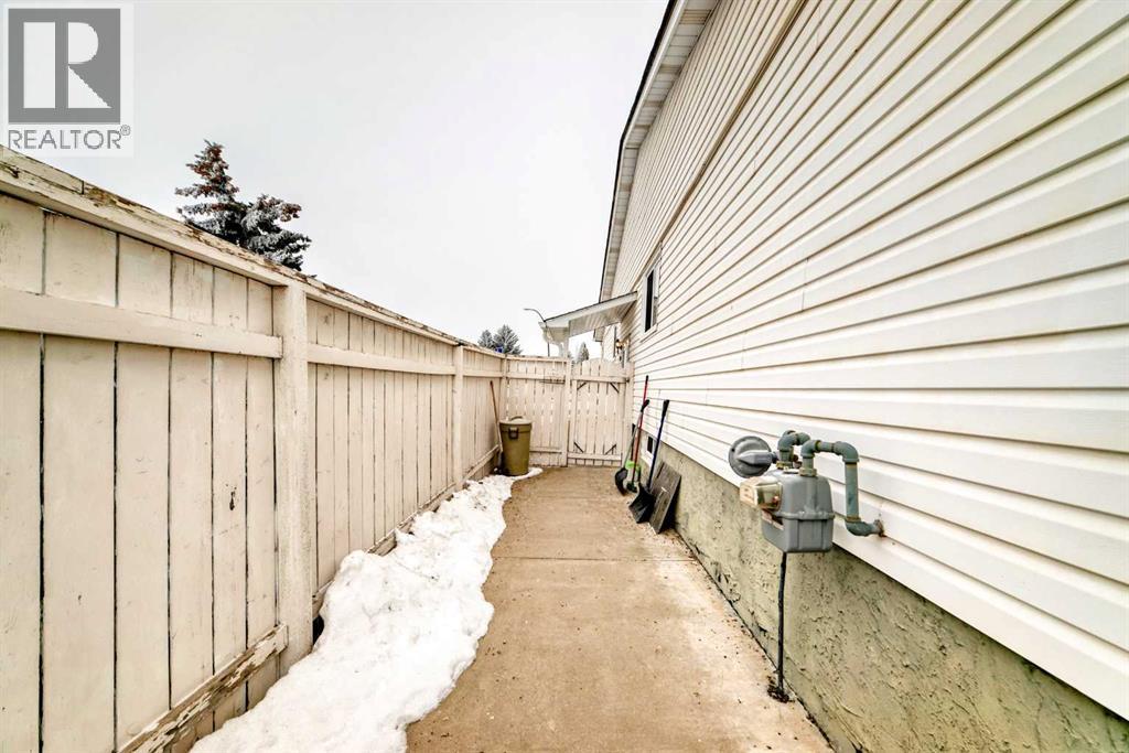 Single Family House Bungalow for Sale in  Pinemeadow Road NE Pineridge Calgary 