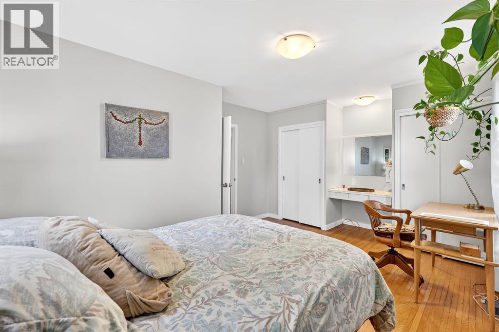 Single Family House Bungalow for Sale in  Glenbrook Drive SW Glenbrook Calgary 