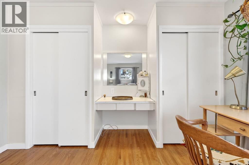 Single Family House Bungalow for Sale in  Glenbrook Drive SW Glenbrook Calgary 