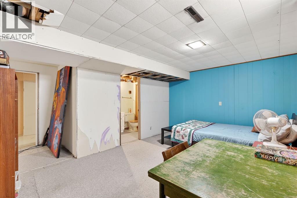 Single Family House Bungalow for Sale in  Glenbrook Drive SW Glenbrook Calgary 