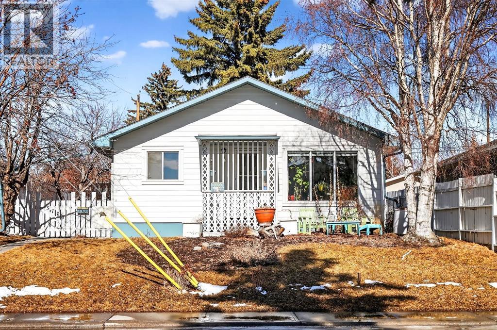 Single Family House Bungalow for Sale in  Glenbrook Drive SW Glenbrook Calgary 