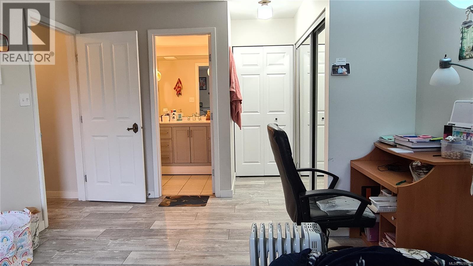 #202 1725 CEDAR HILL CROSS RD - 11