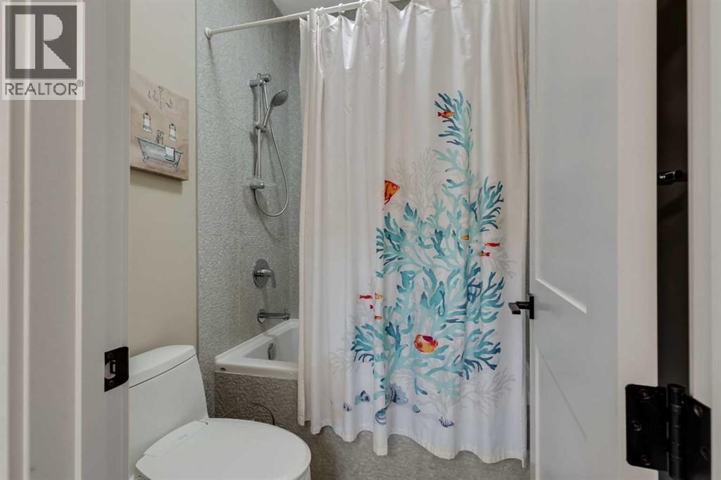 Single Family House for Sale in  Mystic Ridge Way SW Springbank Hill Calgary 