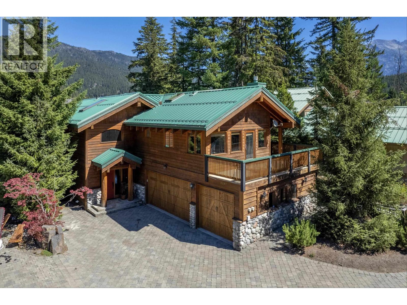 9297 LAKESHORE DRIVE, Whistler