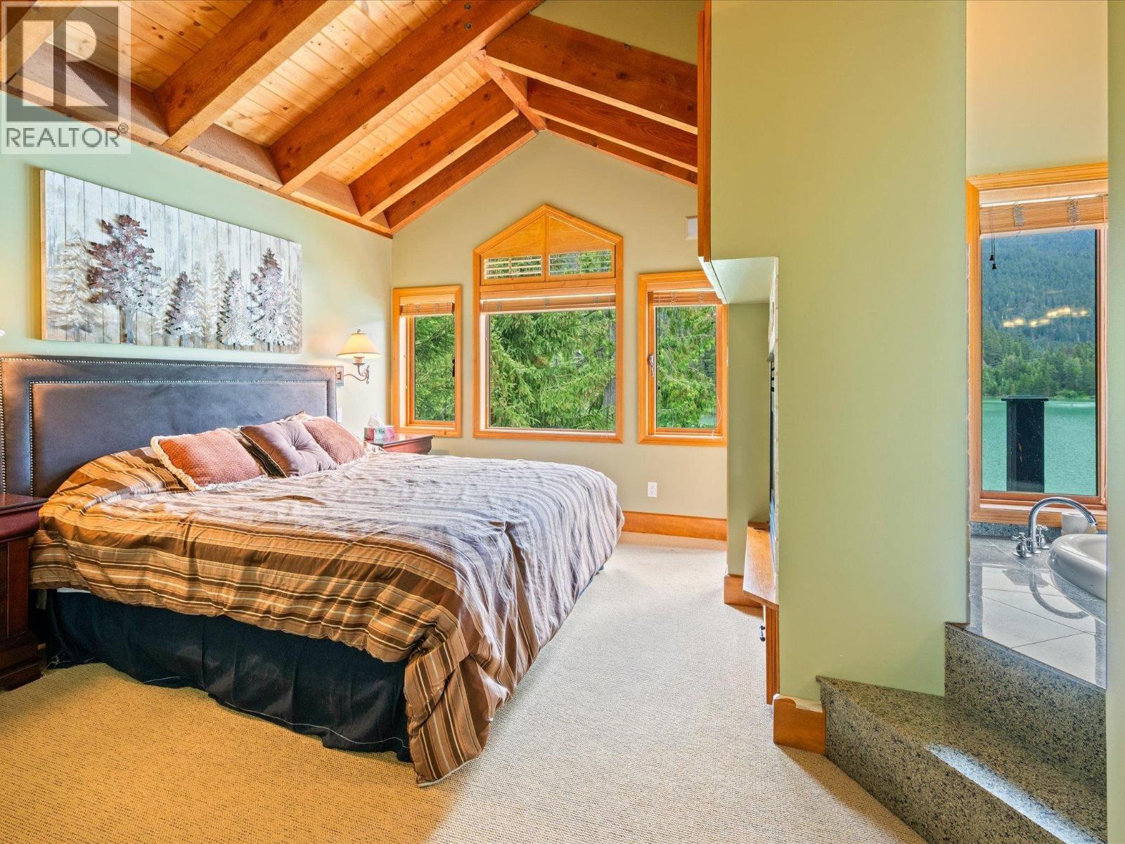 9297 LAKESHORE DRIVE, Whistler