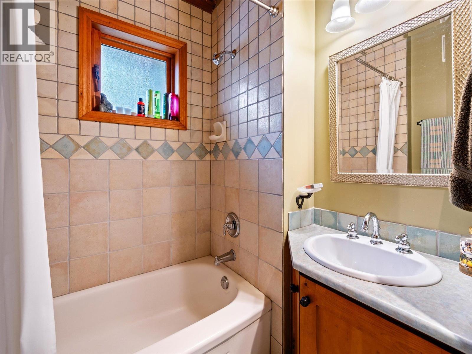 9297 LAKESHORE DRIVE, Whistler