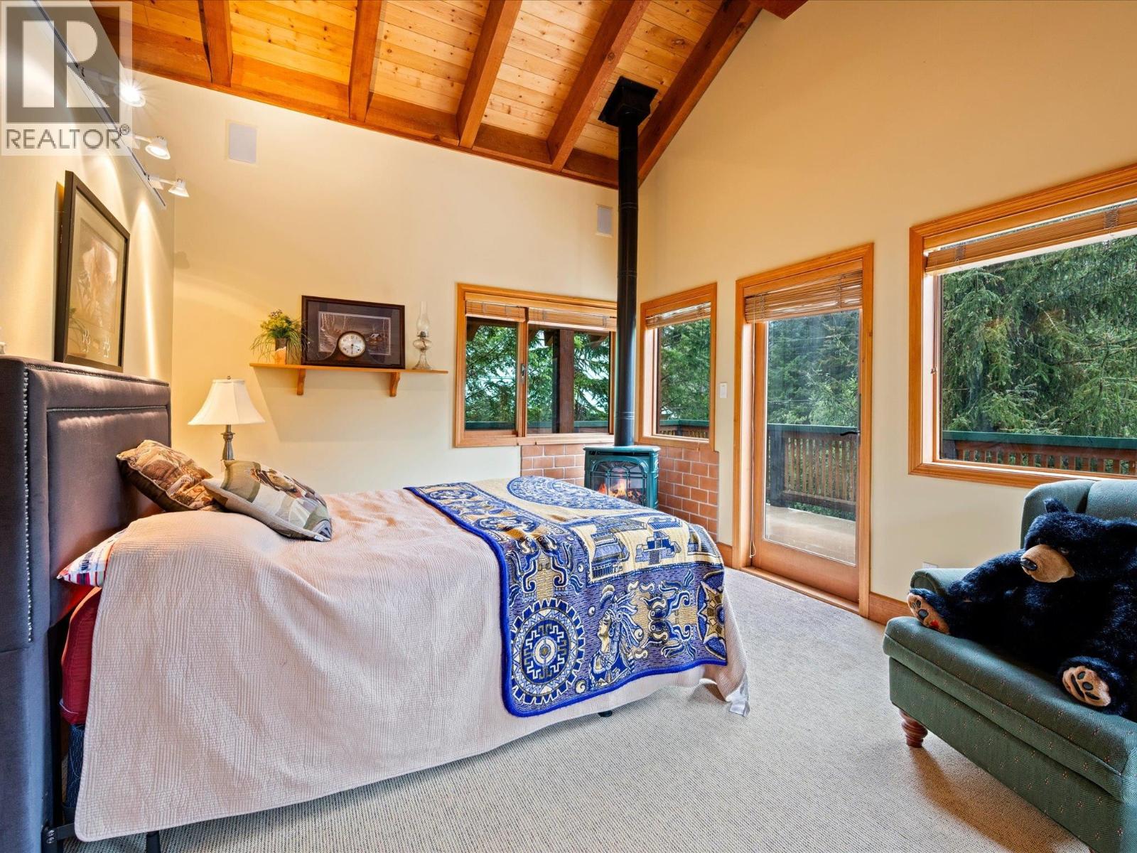 9297 LAKESHORE DRIVE, Whistler