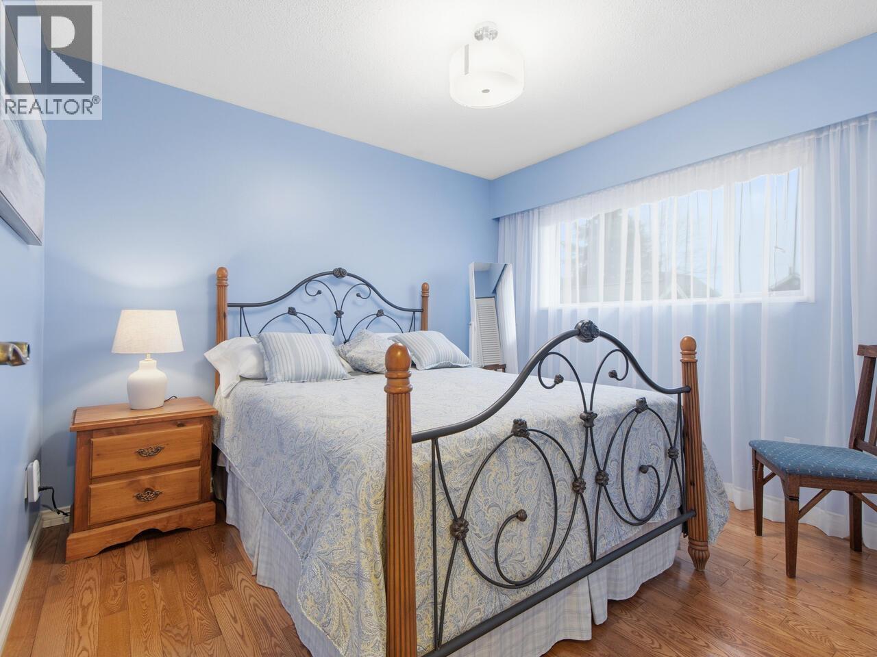 914 LONDON STREET, New Westminster