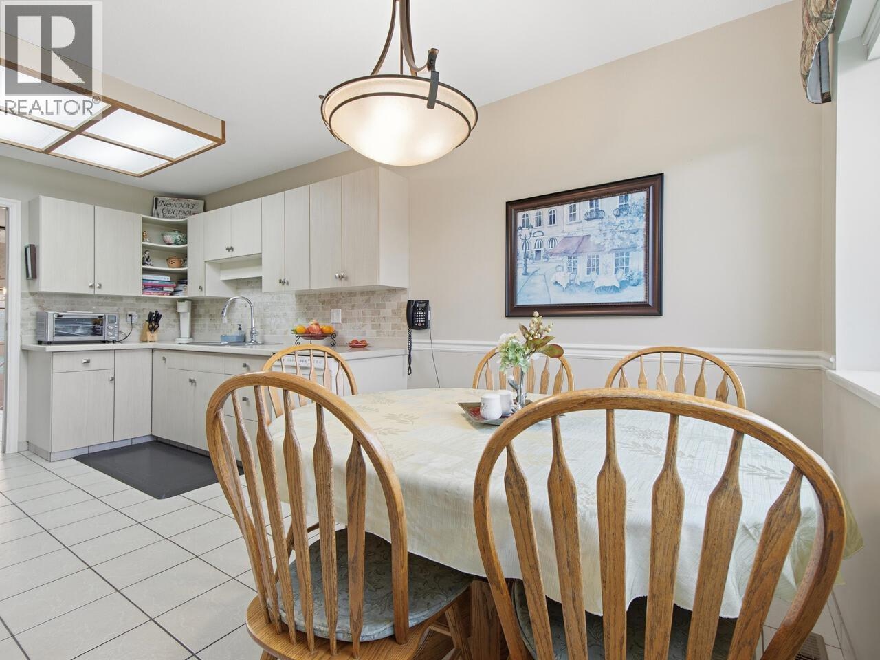 914 LONDON STREET, New Westminster