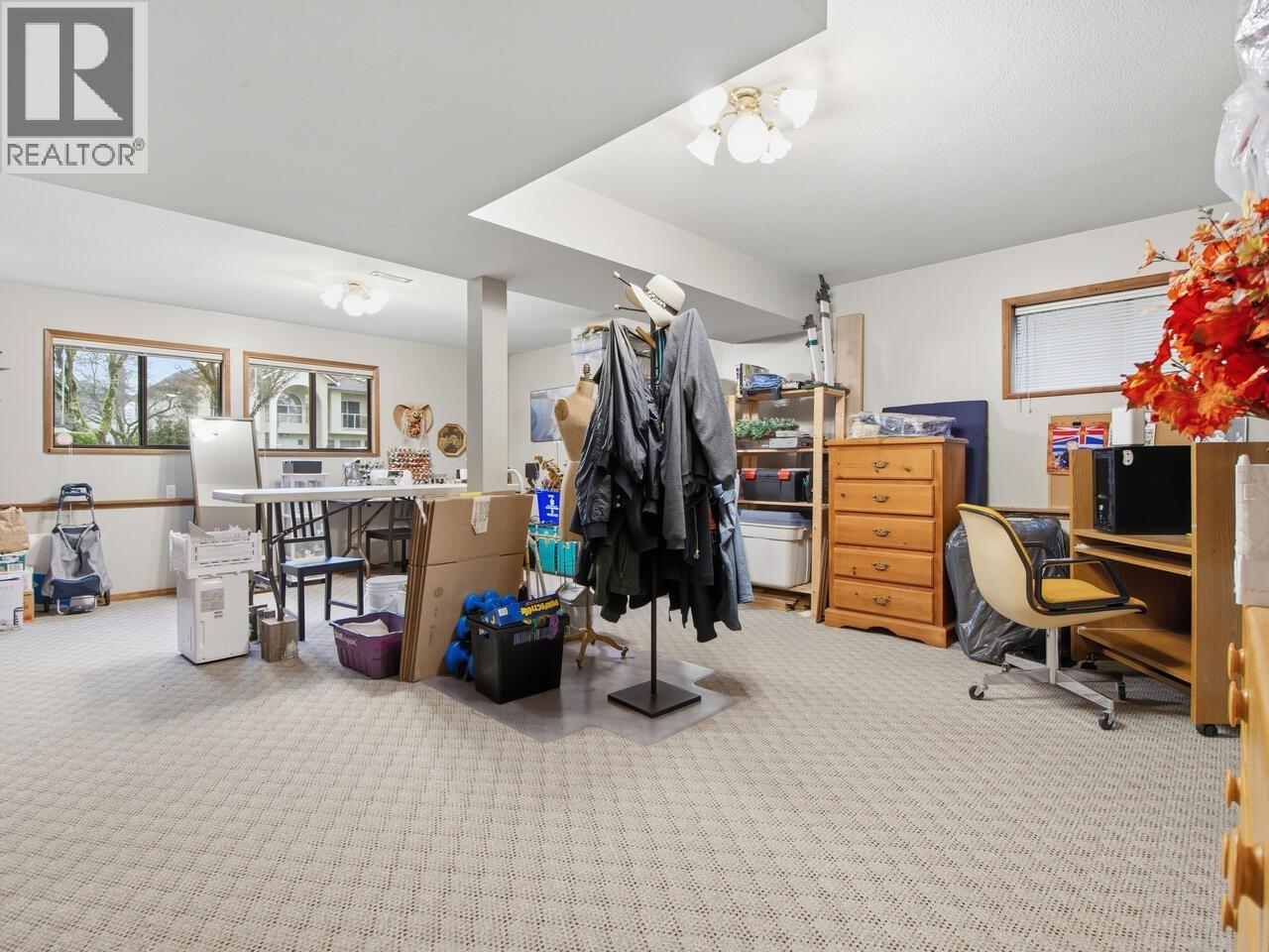 914 LONDON STREET, New Westminster