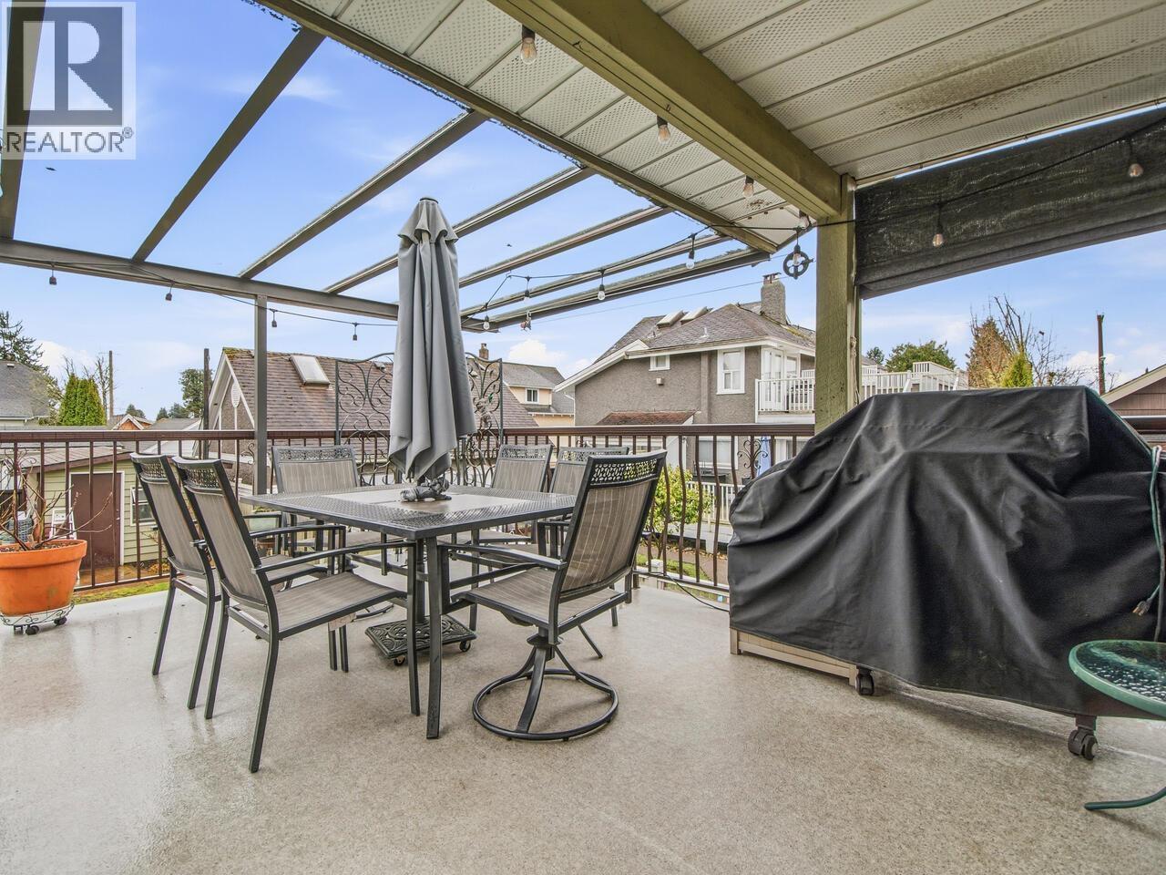 914 LONDON STREET, New Westminster