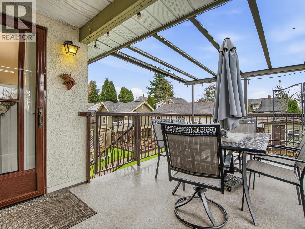 914 LONDON STREET, New Westminster