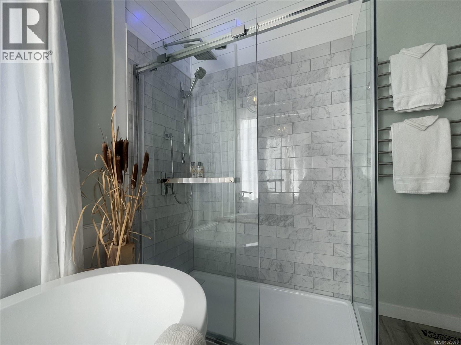 4712 SHELL BEACH RD - 38