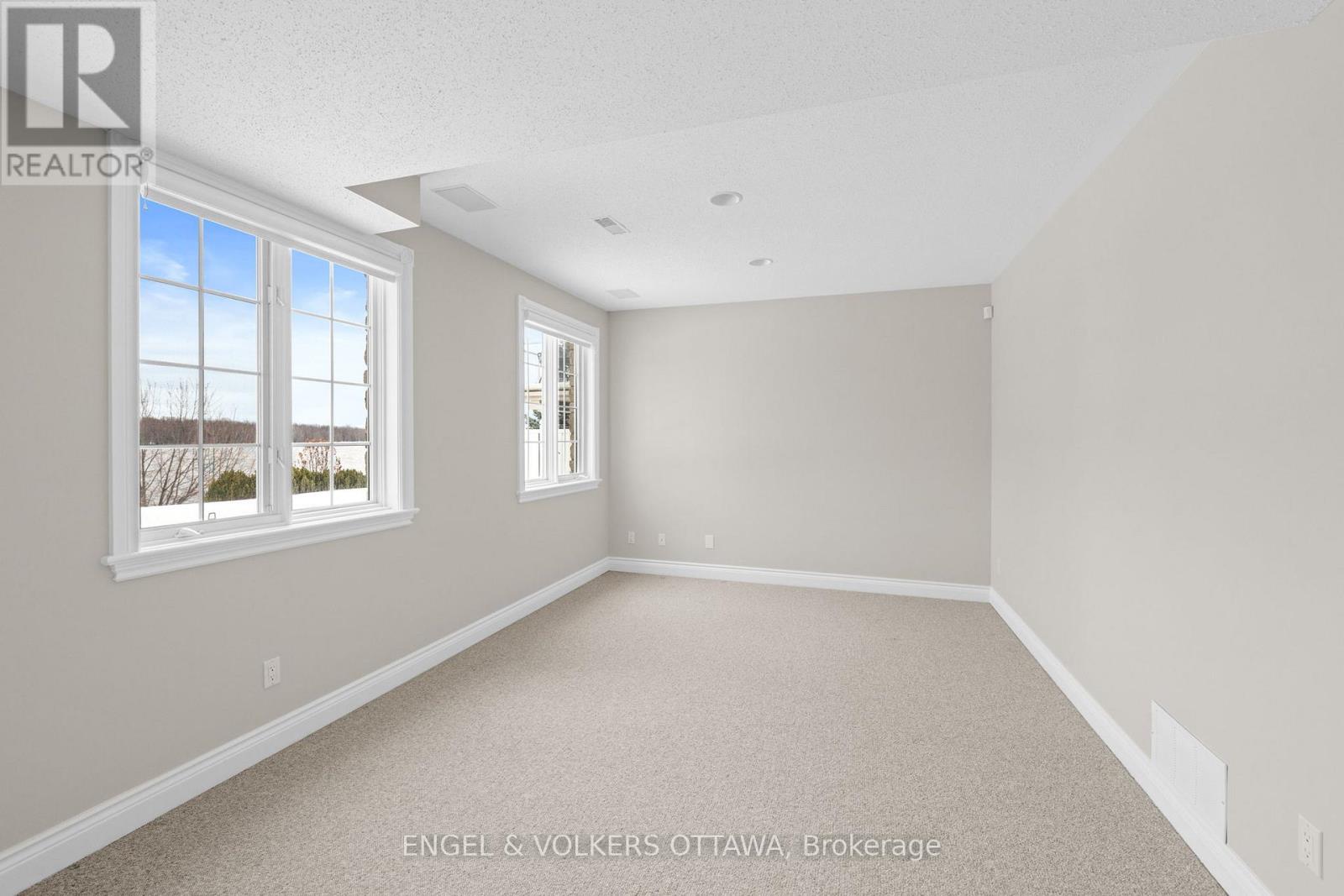 6373 RADISSON WAY - 39