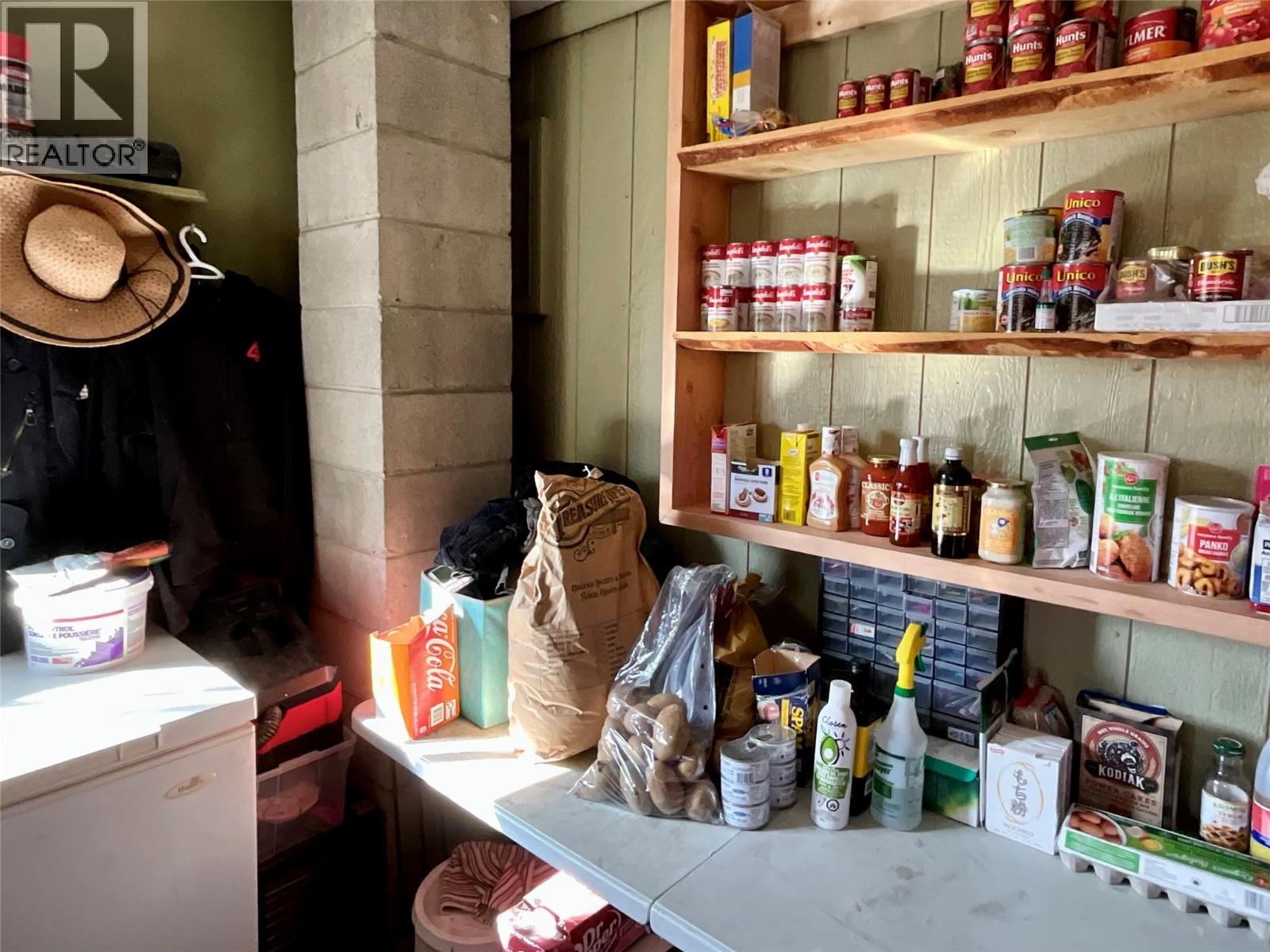 3775 HARDY MOUNTAIN Road, Grand Forks