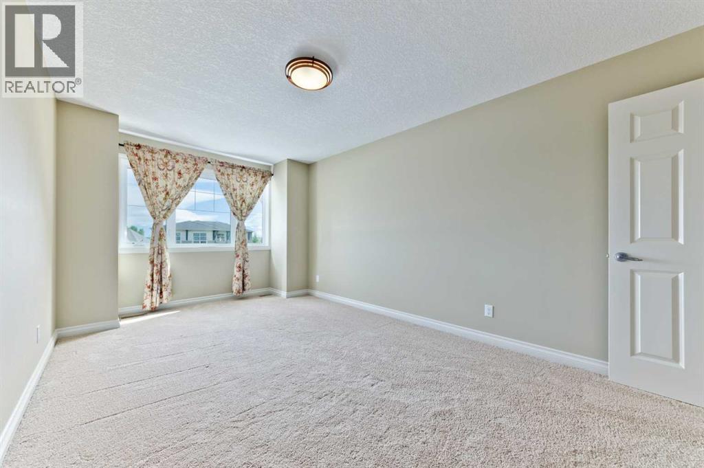 Single Family House for Sale in  ELMONT Rise SW Springbank Hill Calgary 