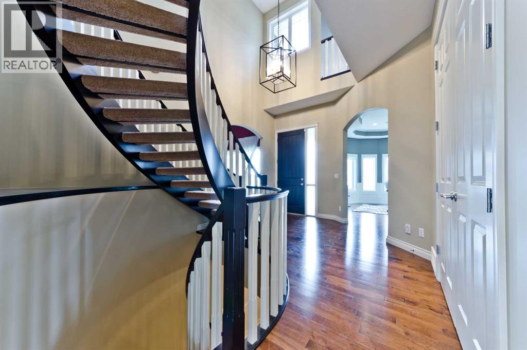 Single Family House for Sale in  ELMONT Rise SW Springbank Hill Calgary 