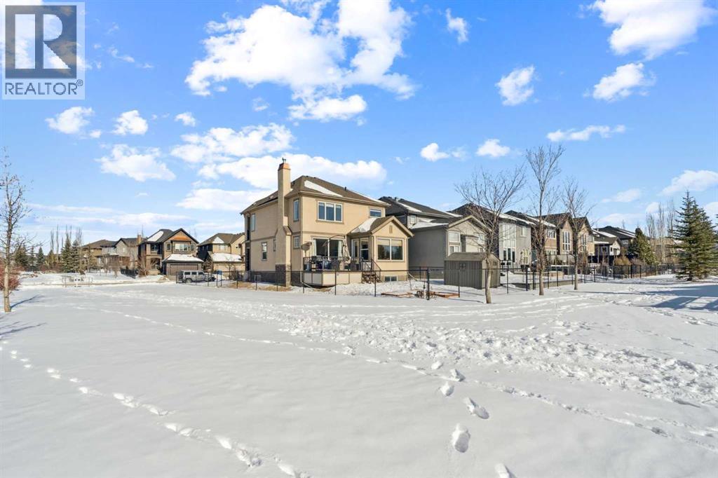 Single Family House for Sale in  Quarry Heights SE Douglasdale/Glen Calgary 