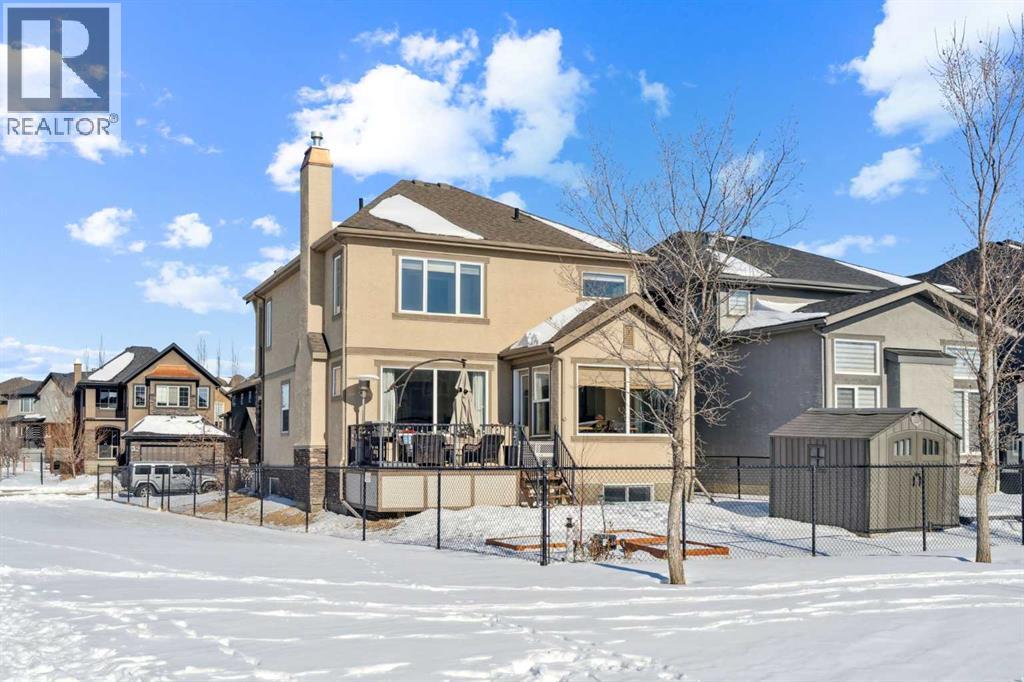 Single Family House for Sale in  Quarry Heights SE Douglasdale/Glen Calgary 