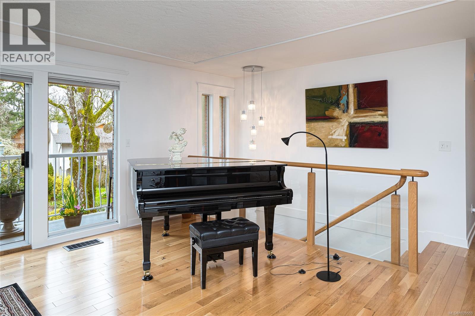  920 Woodhall Drive, Saanich