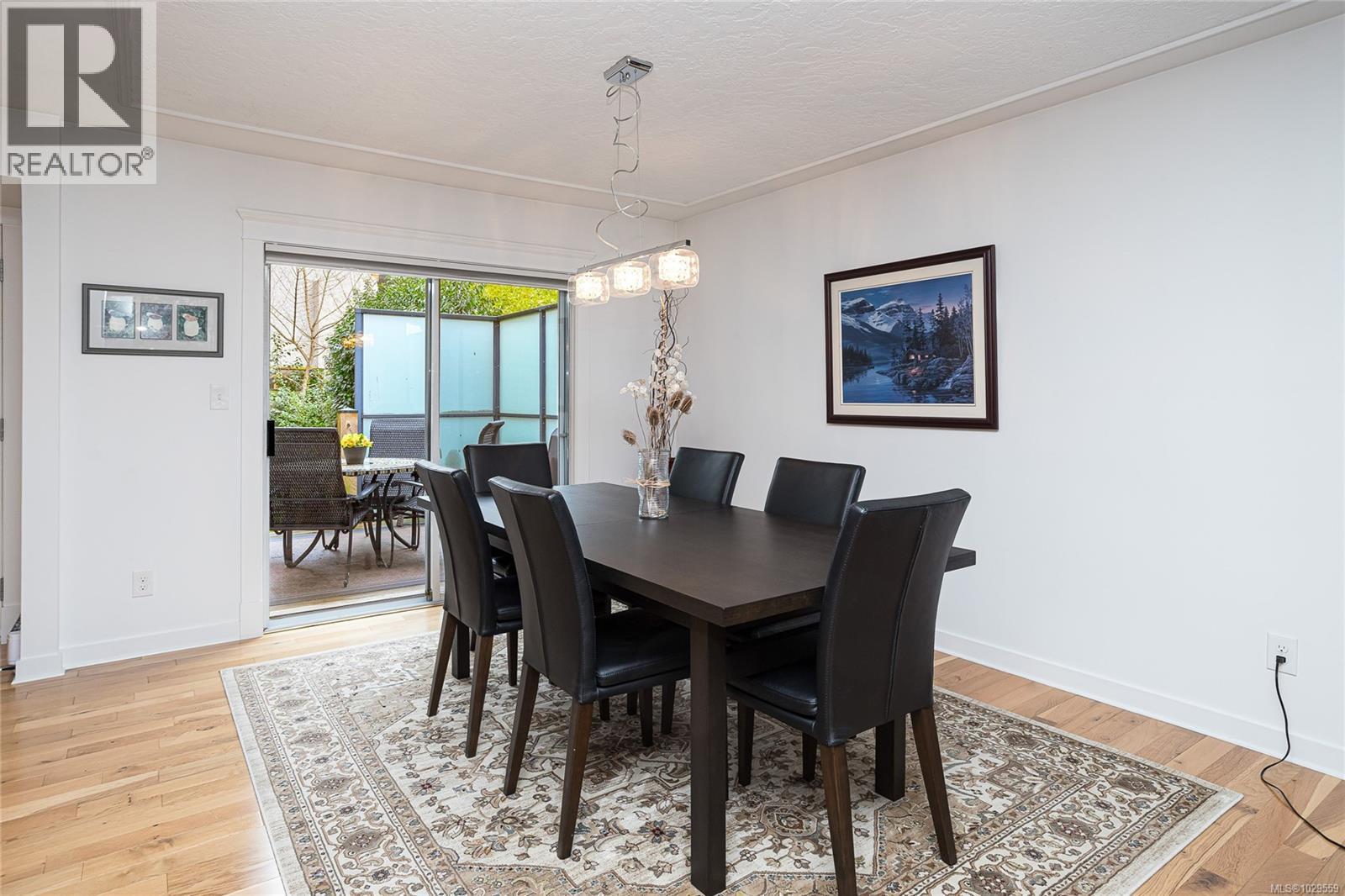  920 Woodhall Drive, Saanich