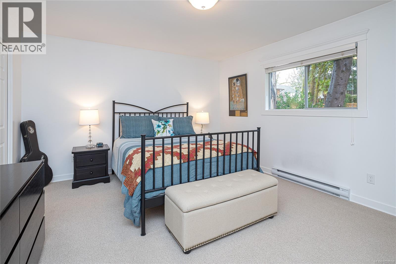  920 Woodhall Drive, Saanich