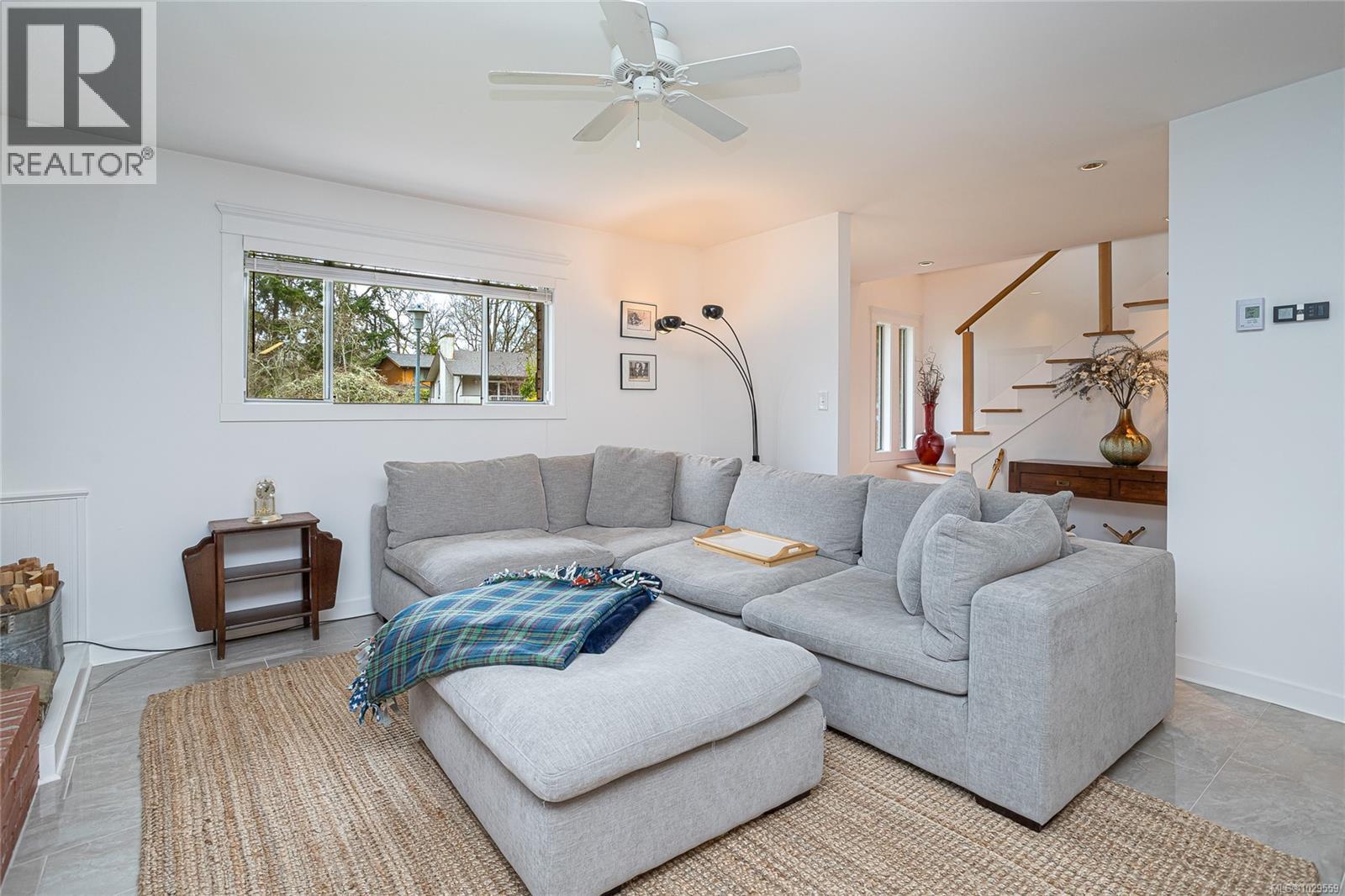  920 Woodhall Drive, Saanich