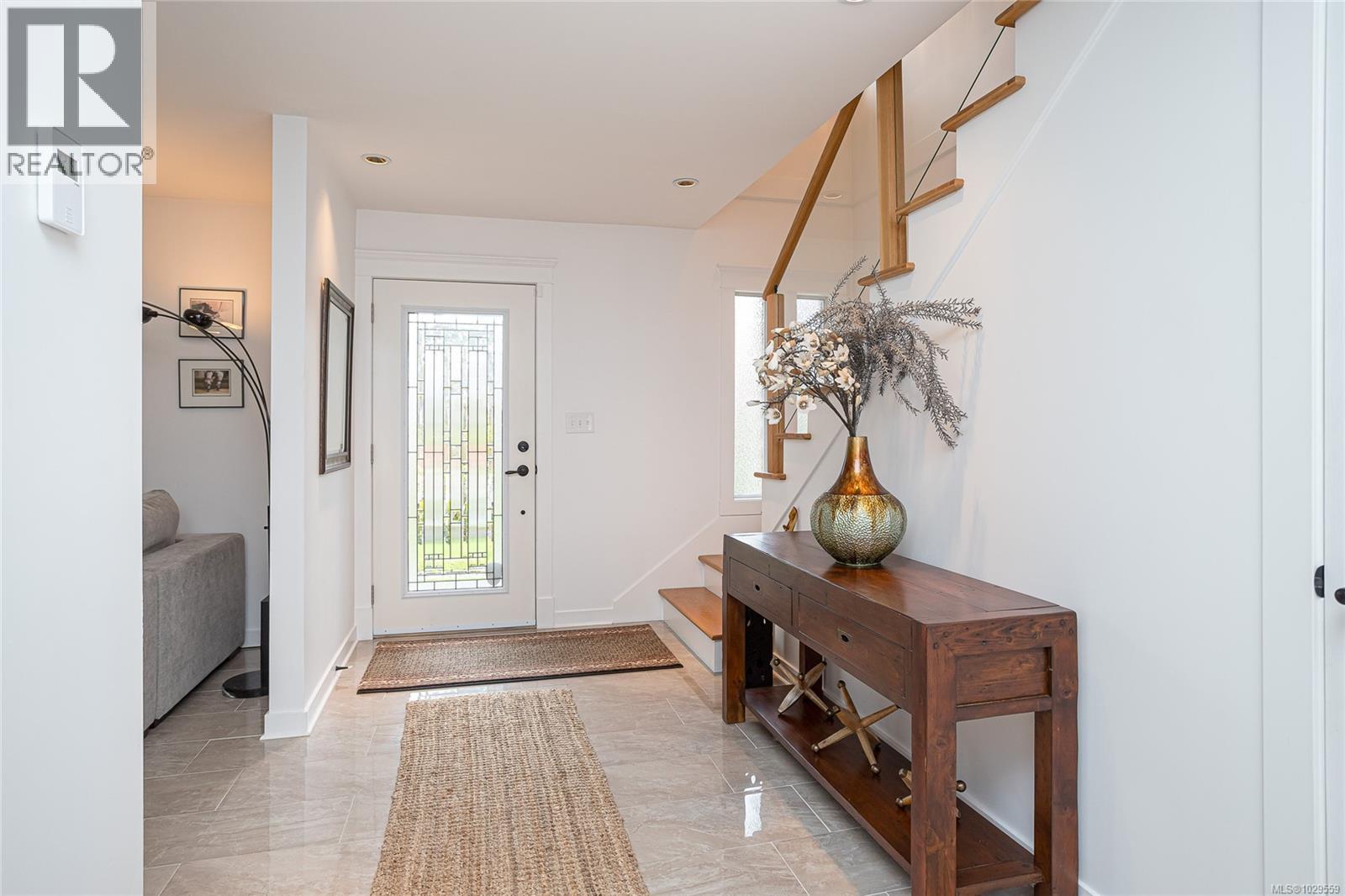  920 Woodhall Drive, Saanich